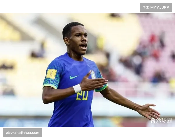 澳洲新星巴多拉托勇夺亚足联年度最佳年轻球员闪耀亚洲绿茵场